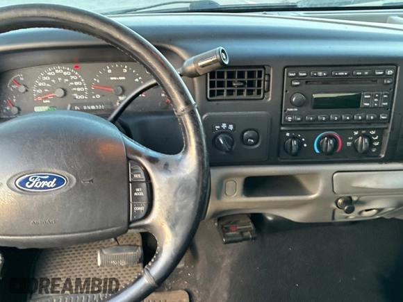 2003 Ford F-350 XL with VIN 1FTWW33P23EC02154, listed as a Copart auction lot 63713235 with 260,340 mi miles and Clean title. Bid and sale history available at DreamBid. Image 9.