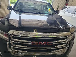 2021 GMC Acadia SLT z VIN 1GKKNULS0MZ183324, wystawiony jako IAAI lot #42404046 z przebiegiem 29 062 mil mil oraz . Historia ofert i sprzedaży dostępna na DreamBid. Obrazek 23.