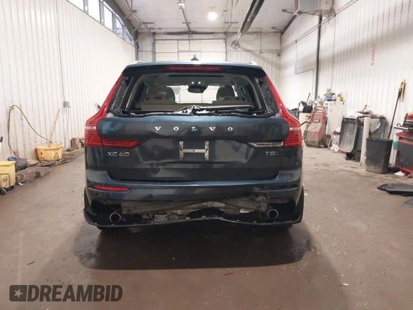 2019 Volvo XC60 Momentum с VIN LYV102RK3KB380784, выставлен на аукционе IAAI как лот 42344137 с пробегом 61 315 миль миль и . История ставок и продаж доступна на DreamBid. Изображение 17.