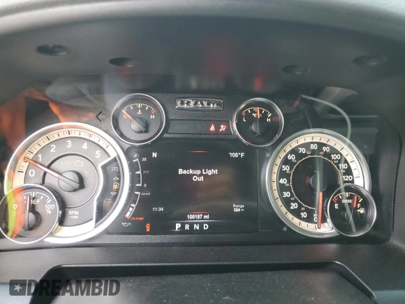 2017 Ram 2500 SLT z VIN 3C6UR5JL4HG721238, wystawiony jako Copart lot #62029205 z przebiegiem 100 187 mil mil oraz Szkoda całkowita • Salvage title. Historia ofert i sprzedaży dostępna na DreamBid. Obrazek 9.