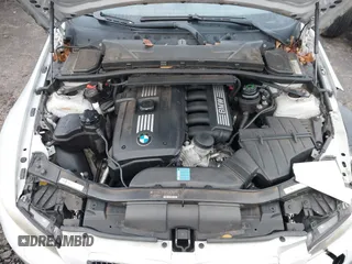 2008 BMW 3 Series 328i with VIN WBAWB33588P134333, listed as a IAAI auction lot 41217964 with 171,541 mi miles. Bid and sale history available at carsss.com. Image 10.