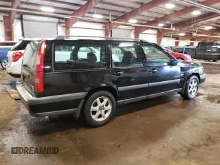 1998 Volvo V70 XC with VIN YV1LZ5642W2452632, listed as a Copart auction lot 42362405 with 196,148 mi miles and Clean Title. Bid and sale history available at carsss.com. Image 3.