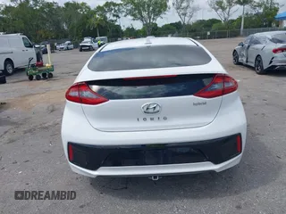 2018 Hyundai Ioniq SEL z VIN KMHC75LC2JU096795, wystawiony jako IAAI lot #42120793 z przebiegiem 111 058 mil mil oraz . Historia ofert i sprzedaży dostępna na DreamBid. Obrazek 16.