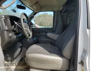 2020 GMC Savana Cargo Van with VIN 1GTW7AFG0L1247517, listed as a Copart auction lot 48102335 with 57,243 mi miles and Salvage Title. Bid and sale history available at carsss.com. Image 7.