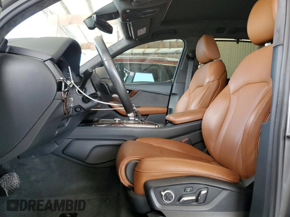 2018 Audi Q7 Prestige z VIN WA1VABF79JD053285, wystawiony jako Copart lot #58538125 z przebiegiem 47 318 mil mil oraz Szkoda całkowita • Salvage title. Historia ofert i sprzedaży dostępna na DreamBid. Obrazek 7.