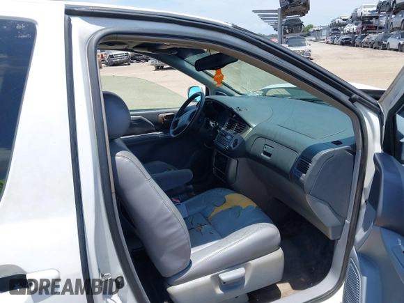 2002 Toyota Sienna LE с VIN 4T3ZF13C82U472835, выставлен на аукционе IAAI как лот 42365136 с пробегом 293 372 миль миль и . История ставок и продаж доступна на DreamBid. Изображение 5.