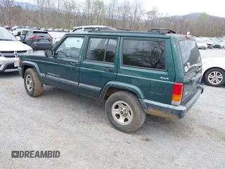 2001 Jeep Cherokee Sport with VIN 1J4FF48S51L561438, listed as a IAAI auction lot 41965207 with 222,868 mi miles and . Bid and sale history available at DreamBid. Image 3.
