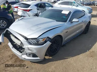 2015 Ford Mustang GT z VIN 1FA6P8CF5F5431729, wystawiony jako IAAI lot #41479277 z przebiegiem 108 809 mil mil oraz . Historia ofert i sprzedaży dostępna na DreamBid. Obrazek 22.
