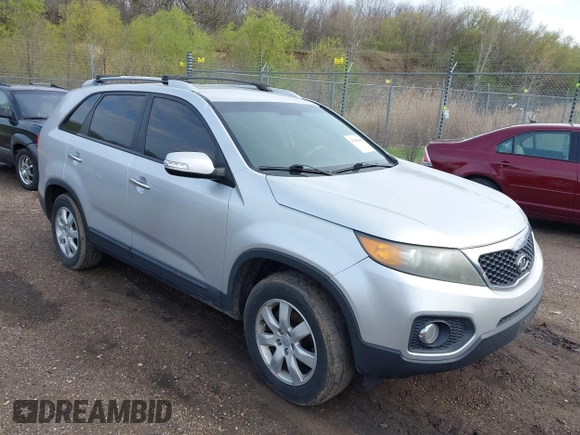 2012 Kia Sorento LX with VIN 5XYKT4A61CG215217, listed as a IAAI auction lot 42103645 with 200,758 mi miles. Bid and sale history available at carsss.com. Image 1.
