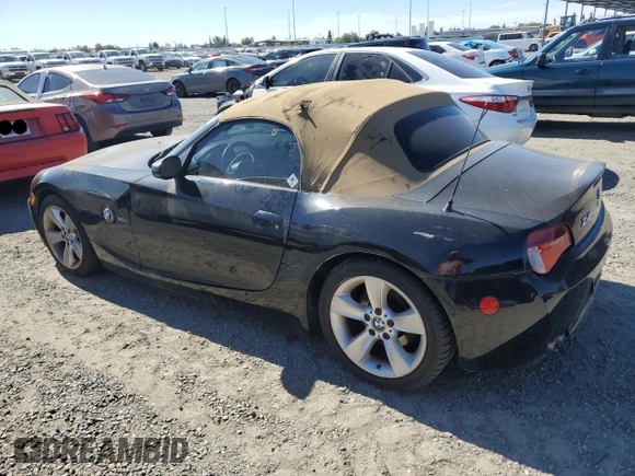 2006 BMW Z4 3.0i with VIN 4USBU335X6LW68038, listed as a Copart auction lot 70966403 with 130,833 mi miles and Clean Title. Bid and sale history available at carsss.com. Image 2.
