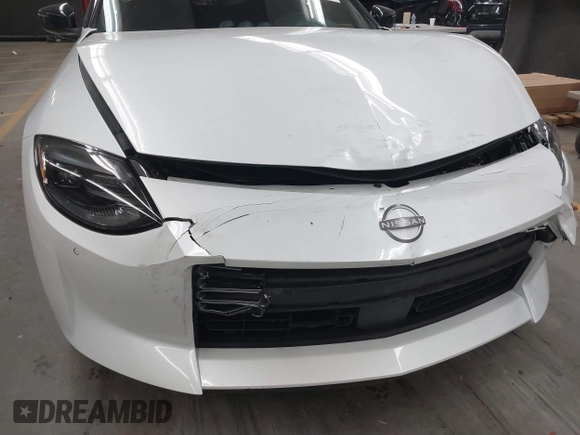 2024 Nissan Z Performance with VIN JN1BZ4BH9RM364239, listed as a IAAI auction lot 41860174 with 7,501 mi miles and . Bid and sale history available at DreamBid. Image 6.