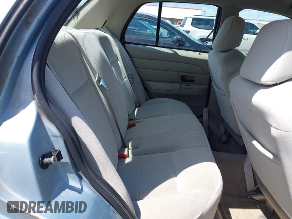 2008 Ford Crown Victoria z VIN 2FAFP73V28X126398, wystawiony jako IAAI lot #42349725 z przebiegiem Nie podano mil oraz . Historia ofert i sprzedaży dostępna na DreamBid. Obrazek 8.