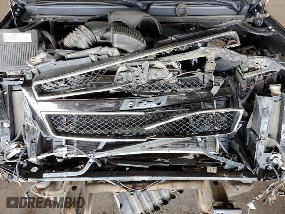 2008 Chevrolet Suburban LT w/3LT with VIN 1GNFC16008R123357, listed as a Copart auction lot 68578134 with 276,123 mi miles and Salvage Title. Bid and sale history available at carsss.com. Image 13.