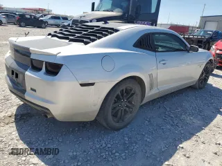 2013 Chevrolet Camaro LT with VIN 2G1FB1E31D9193440, listed as a Copart auction lot 52839325 with 174,072 mi miles and Salvage title. Bid and sale history available at DreamBid. Image 3.
