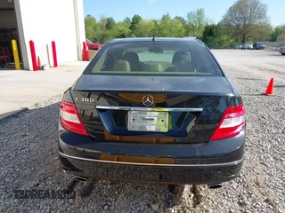 2008 Mercedes-Benz C 300 Sport z VIN WDDGF54X38F138356, wystawiony jako IAAI lot #41991750 z przebiegiem 128 673 mil mil oraz . Historia ofert i sprzedaży dostępna na DreamBid. Obrazek 16.