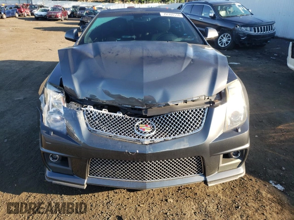 2013 Cadillac CTS-V z VIN 1G6DV1EP4D0125803, wystawiony jako Copart lot #70566514 z przebiegiem 95 769 mil mil oraz Szkody całkowita. Historia ofert i sprzedaży dostępna na DreamBid. Obrazek 5.