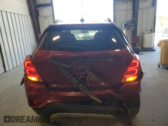 2020 Chevrolet Trax LT z VIN 3GNCJLSB8LL194916, wystawiony jako Copart lot #53229035 z przebiegiem 56 694 mil mil oraz Szkoda całkowita • Salvage title. Historia ofert i sprzedaży dostępna na DreamBid. Obrazek 6.