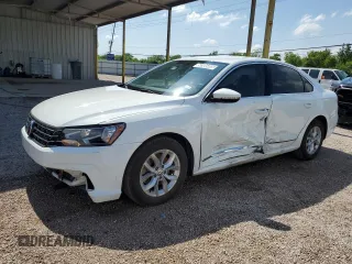 2017 Volkswagen Passat S with VIN 1VWAT7A32HC052041, listed as a Copart auction lot 52308355 with 92,568 mi miles and Clean title. Bid and sale history available at DreamBid. Image 1.
