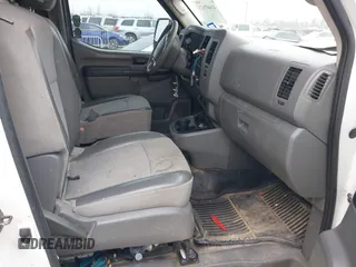 2017 Nissan NV SV with VIN 1N6AF0LY1HN804288, listed as a IAAI auction lot 41607673 with 196,111 mi miles. Bid and sale history available at carsss.com. Image 5.