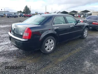 2006 Chrysler 300 C with VIN 2C3LK63H66H437280, listed as a IAAI auction lot 41615050 with 209,303 mi miles. Bid and sale history available at carsss.com. Image 4.