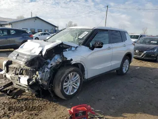 2022 Mitsubishi Outlander ES with VIN JA4J4TA80NZ006960, listed as a Copart auction lot 44315245 with 0 mi miles and Salvage Title. Bid and sale history available at carsss.com. Image 1.