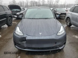 2021 Tesla Model Y Long Range with VIN 5YJYGDEE6MF233771, listed as a Copart auction lot 84473294 with 0 mi miles and Salvage Title. Bid and sale history available at carsss.com. Image 5.