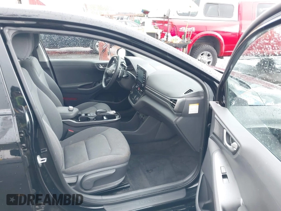2020 Hyundai Ioniq SE with VIN KMHC75LJ3LU071938, listed as a IAAI auction lot 41785298 with 47,165 mi miles and . Bid and sale history available at DreamBid. Image 5.