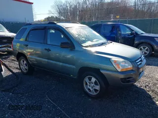 2008 Kia Sportage LX with VIN KNDJF724X87455078, listed as a IAAI auction lot 41811416 with 97,026 mi miles. Bid and sale history available at carsss.com. Image 1.