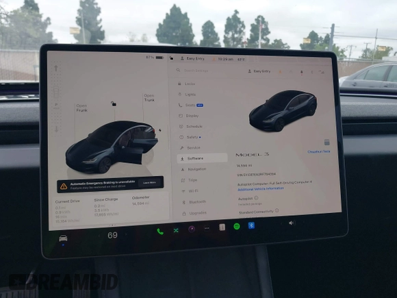 2024 Tesla Model 3 z VIN 5YJ3E1EA2RF784394, wystawiony jako IAAI lot #42034036 z przebiegiem 14 594 mil mil oraz . Historia ofert i sprzedaży dostępna na DreamBid. Obrazek 18.