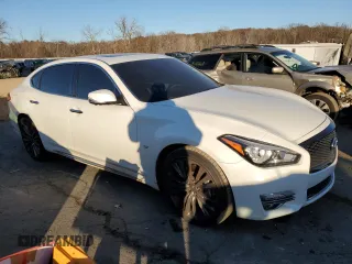 2018 Infiniti Q70 Luxe with VIN JN1BY1PR8JM370296, listed as a Copart auction lot 80748364 with Not provided miles and Salvage title. Bid and sale history available at DreamBid. Image 4.