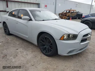 2011 Dodge Charger SE with VIN 2B3CL3CG7BH614882, listed as a IAAI auction lot 41953583 with 195,428 mi miles. Bid and sale history available at carsss.com. Image 1.