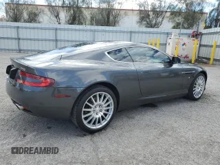 2007 Aston Martin DB9 z VIN SCFAD01A77GA07808, wystawiony jako Copart lot #48063115 z przebiegiem 53 195 mil mil oraz Szkody całkowita. Historia ofert i sprzedaży dostępna na DreamBid. Obrazek 3.