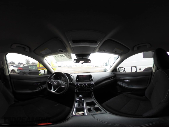 2020 Nissan Sentra S z VIN 3N1AB8BV1LY251208, wystawiony jako IAAI lot #42030362 z przebiegiem 55 257 mil mil oraz . Historia ofert i sprzedaży dostępna na DreamBid. Obrazek 18.