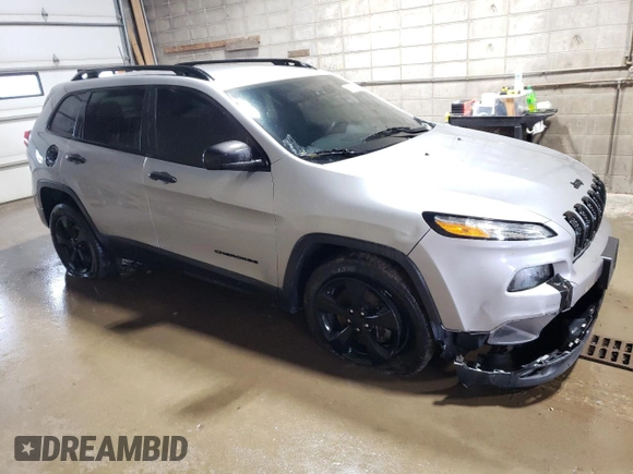 2017 Jeep Cherokee Altitude with VIN 1C4PJMAS1HW646417, listed as a Copart auction lot 60907915 with 124,357 mi miles and Clean title. Bid and sale history available at DreamBid. Image 4.