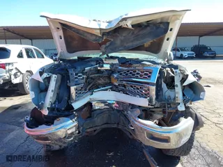 2014 Chevrolet Silverado 1500 LT with VIN 3GCUKREC6EG247979, listed as a IAAI auction lot 41590703 with 1 mi miles. Bid and sale history available at carsss.com. Image 6.