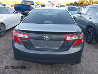 2014 Toyota Camry L with VIN 4T1BF1FK2EU751585, listed as a IAAI auction lot 41730388 with 153,465 mi miles. Bid and sale history available at carsss.com. Image 16.