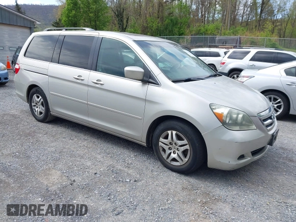 2005 Honda Odyssey EX-L with VIN 5FNRL38795B083325, listed as a IAAI auction lot 42034632 with 183,865 mi miles. Bid and sale history available at carsss.com. Image 1.