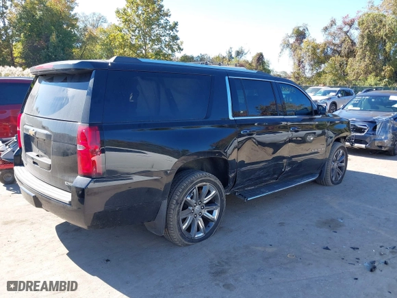 2017 Chevrolet Suburban Premier with VIN 1GNSKJKC7HR281583, listed as a IAAI auction lot 40680315 with 69,192 mi miles. Bid and sale history available at carsss.com. Image 4.