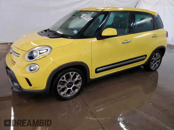 2014 FIAT 500L Trekking with VIN ZFBCFADH4EZ018699, listed as a Copart auction lot 75548304 with 63,558 mi miles and Clean Title. Bid and sale history available at carsss.com. Image 1.