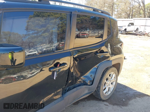 2018 Jeep Renegade Latitude z VIN ZACCJABB8JPJ60781, wystawiony jako IAAI lot #41411050 z przebiegiem 72 236 mil mil oraz . Historia ofert i sprzedaży dostępna na DreamBid. Obrazek 18.
