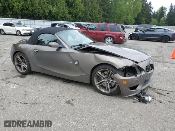 2006 BMW Z4 M z VIN 5UMBT93566LY52187, wystawiony jako Copart lot #54990615 z przebiegiem 88 810 mil mil oraz Szkody całkowita. Historia ofert i sprzedaży dostępna na DreamBid. Obrazek 4.