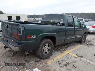 2003 Chevrolet Silverado 1500 LS with VIN 1GCEK19V93E221057, listed as a IAAI auction lot 41202108 with 449,360 mi miles. Bid and sale history available at carsss.com. Image 4.