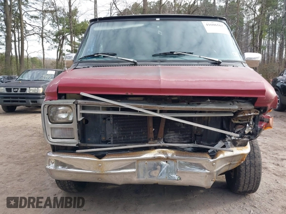 1985 Chevrolet Chevy Van z VIN 1GBEG25H1F7142616, wystawiony jako IAAI lot #41606567 z przebiegiem 19 168 mil mil oraz . Historia ofert i sprzedaży dostępna na DreamBid. Obrazek 6.