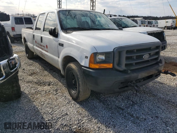 2001 Ford F-350 XL with VIN 1FTSW30L21EB93260, listed as a Copart auction lot 45002565 with 307,878 mi miles and Salvage Title. Bid and sale history available at DreamBid. Image 4.