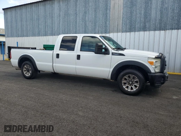 2015 Ford F-250 XL with VIN 1FT7W2A61FEC02885, listed as a Copart auction lot 48230925 with 176,535 mi miles and Clean title. Bid and sale history available at DreamBid. Image 4.
