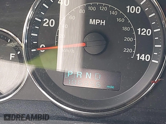 2005 Jeep Grand Cherokee Limited with VIN 1J4HR58N85C631004, listed as a IAAI auction lot 42320652 with 106,456 mi miles and . Bid and sale history available at DreamBid. Image 16.