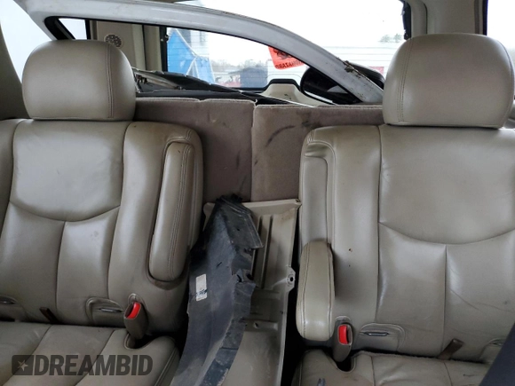 2006 GMC Yukon SLE with VIN 1GKEC13T06R110256, listed as a Copart auction lot 43820685 with Not Provided miles and Salvage Title. Bid and sale history available at DreamBid. Image 10.