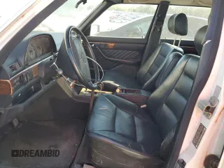 1991 Mercedes-Benz 300 with VIN WDBCA25E3MA563651, listed as a Copart auction lot 80231294 with 181,521 mi miles and Clean Title. Bid and sale history available at DreamBid. Image 7.