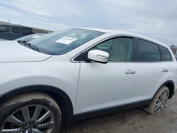 2009 Mazda CX-9 Touring with VIN JM3TB38A190174041, listed as a IAAI auction lot 41684244 with 157,140 mi miles. Bid and sale history available at carsss.com. Image 14.