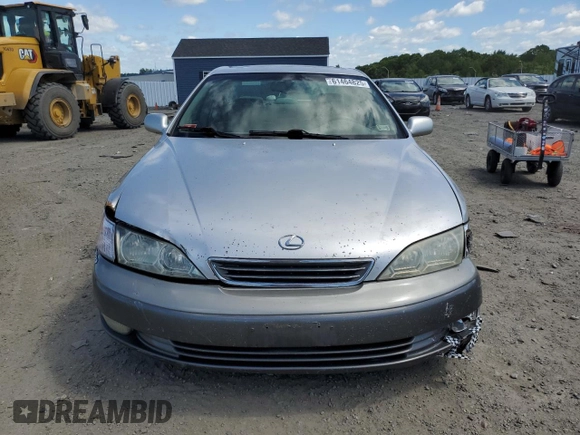 2000 Lexus ES 300 with VIN JT8BF28G0Y0255147, listed as a Copart auction lot 61464825 with 144,601 mi miles and Clean title. Bid and sale history available at DreamBid. Image 5.